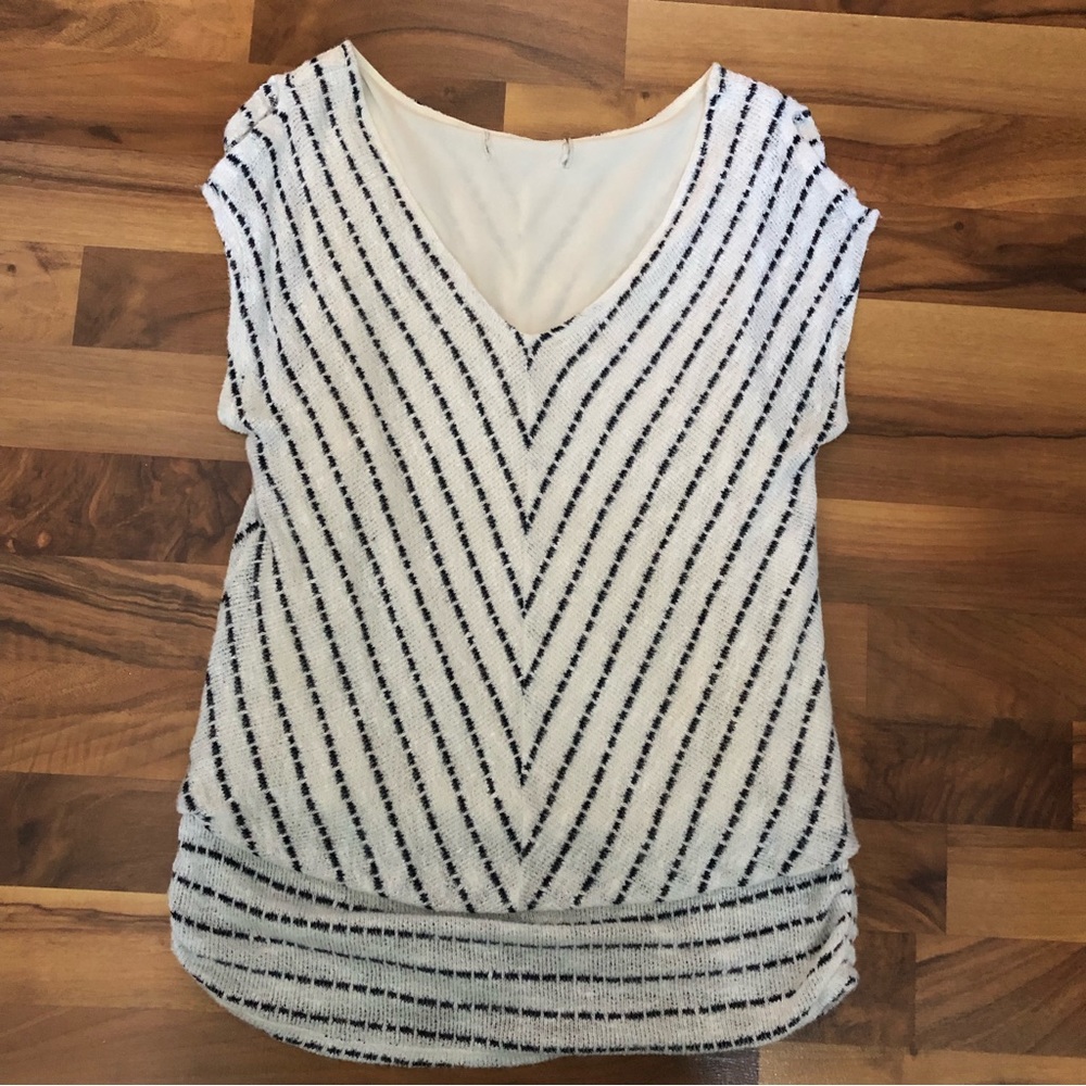 Knox Rose knit top